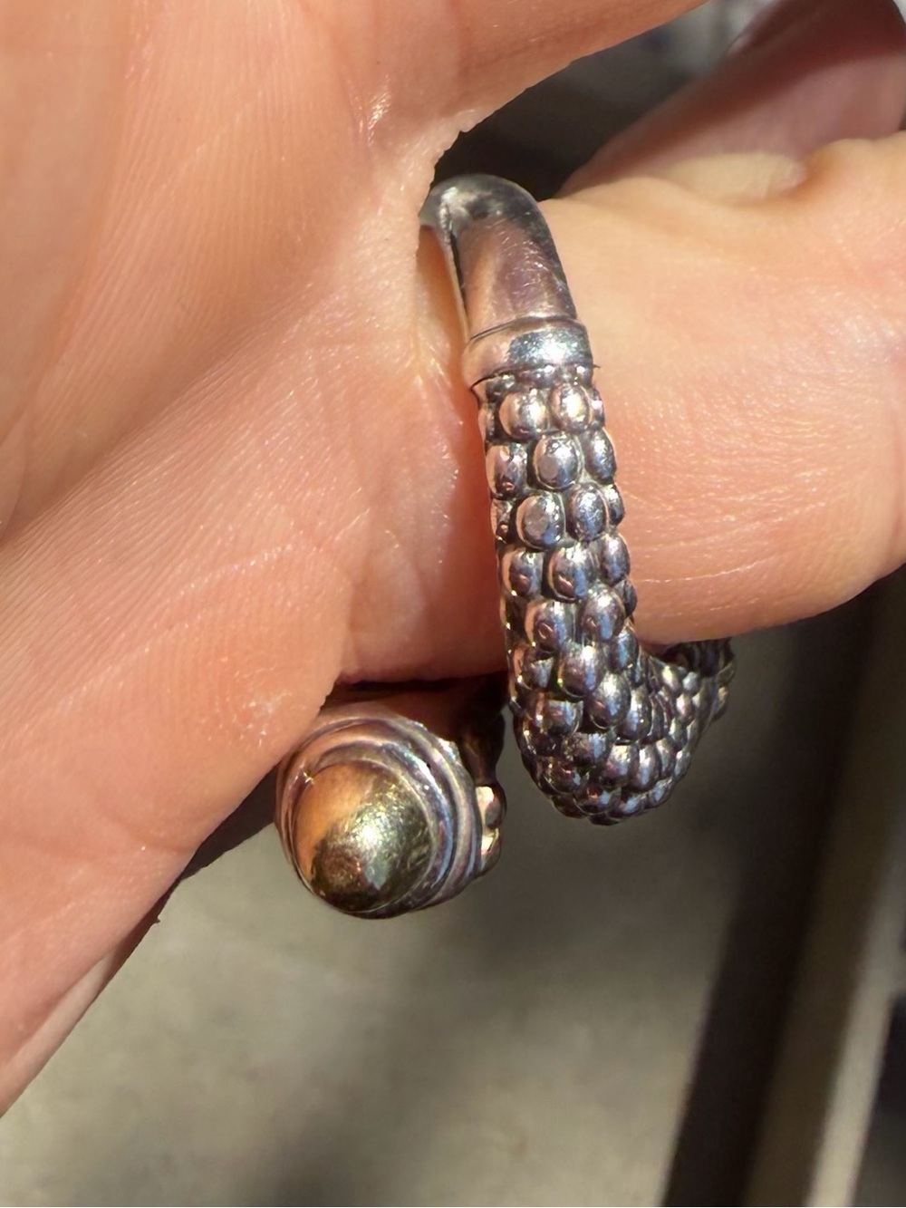 Authentic LAGOS 18K Gold & Sterling Silver Caviar Bypass Ring - Size 7 - Picture 5 of 9